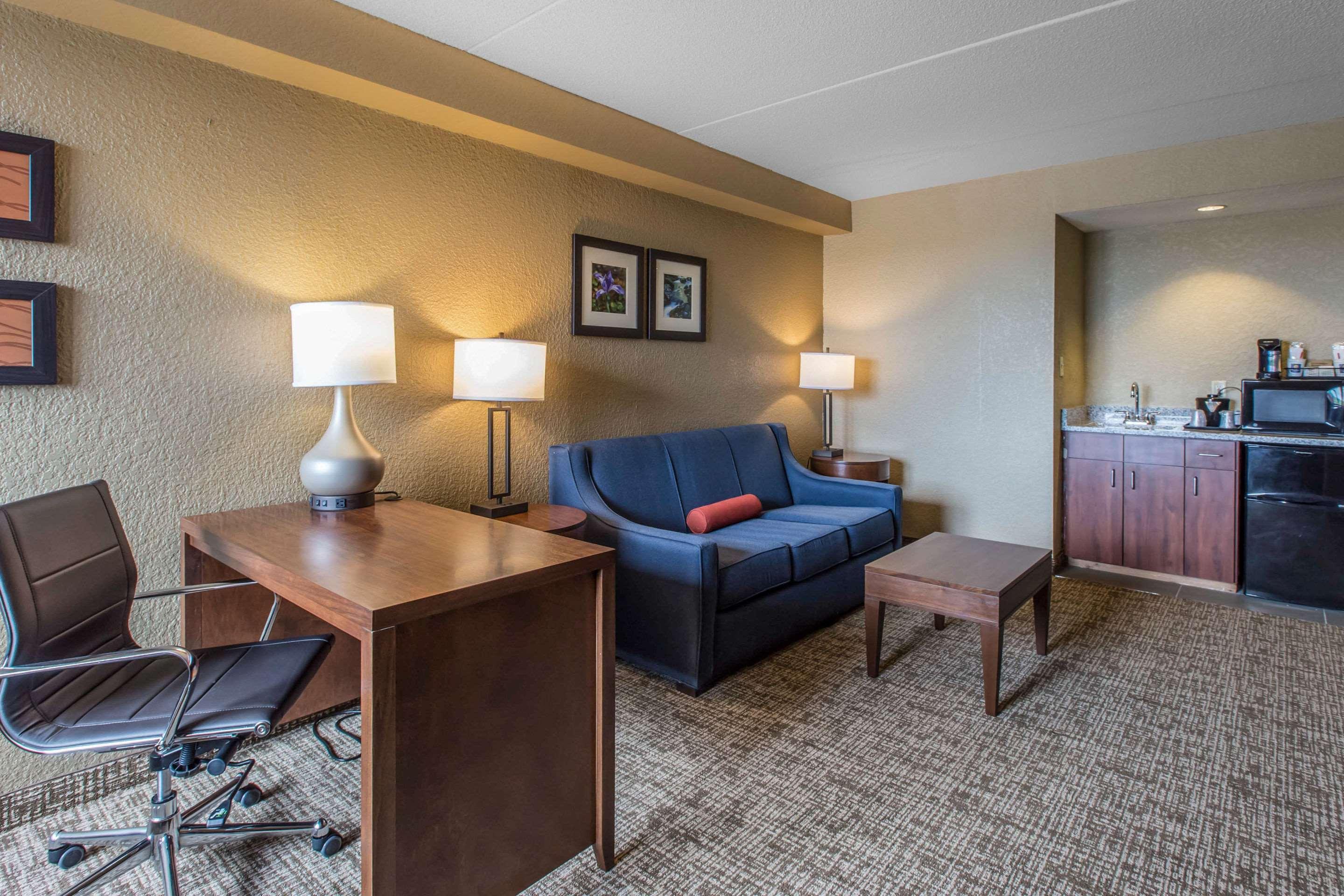 Comfort Inn & Suites Knoxville West Exteriör bild
