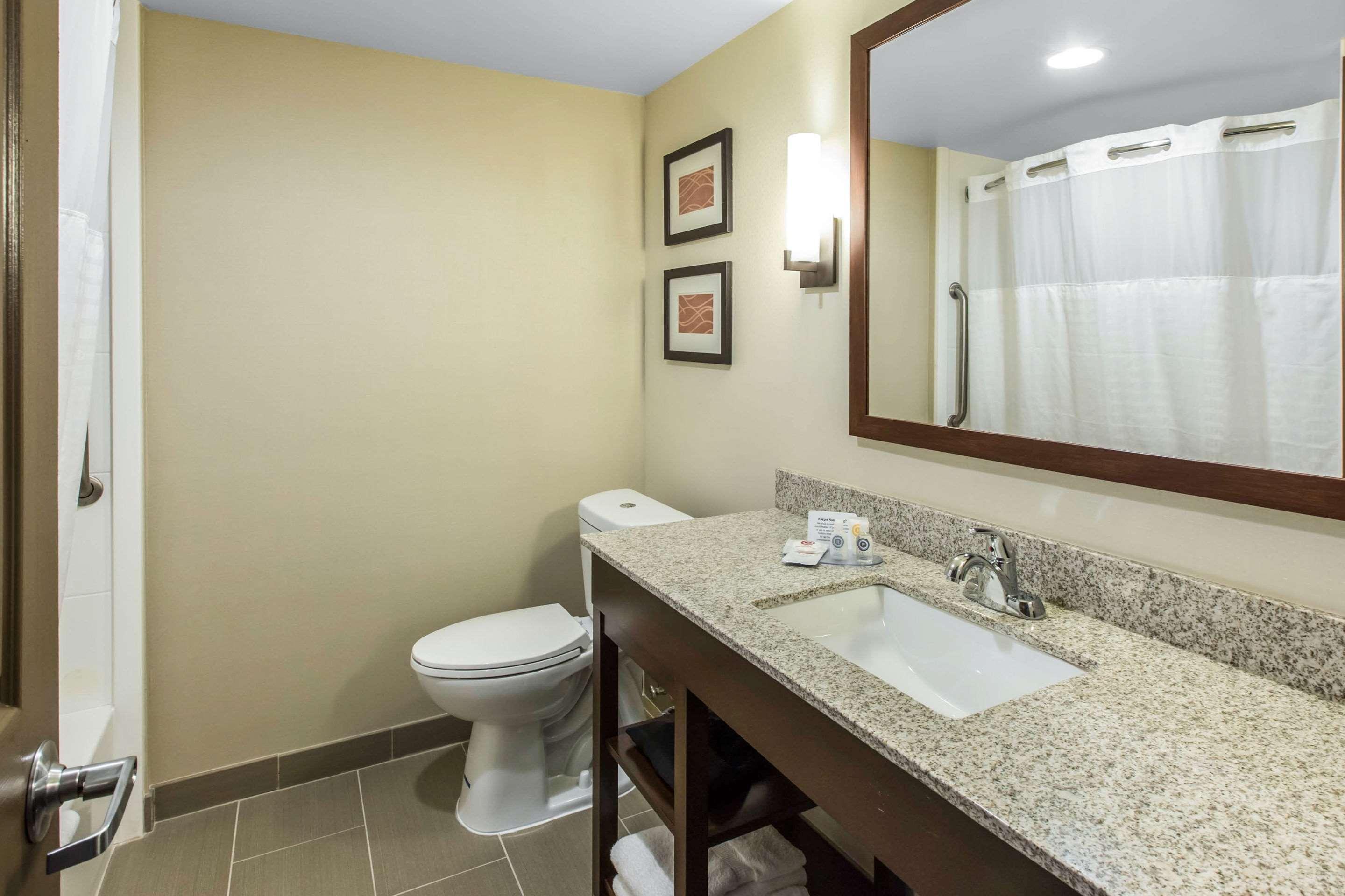 Comfort Inn & Suites Knoxville West Exteriör bild